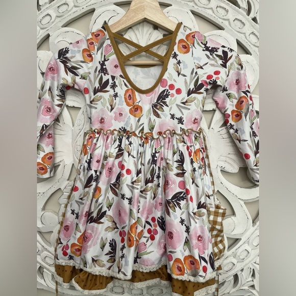 Cheeky Plum dress - Picture 2 of 3